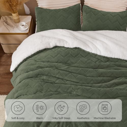 Image of BEDELITE Fluffy Sherpa Queen Comforter Set,Dark Green