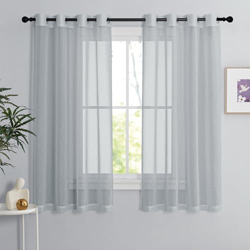 PONY DANCE Cortinas Cortas para Ventanas, Visillos Salon Translucidas Aspecto de Lino Fitrado de Luz con Ojales 2 Piezas,140x160cm,Gris Claro
