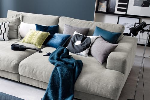 KAWOLA Big Sofa Madeline - Couch XXL mit Holztablett & Stoff Silber | Megasofa Wohnzimmer | Lounge Sofa Groß | Moderne Wohnlandschaft – Bild 6