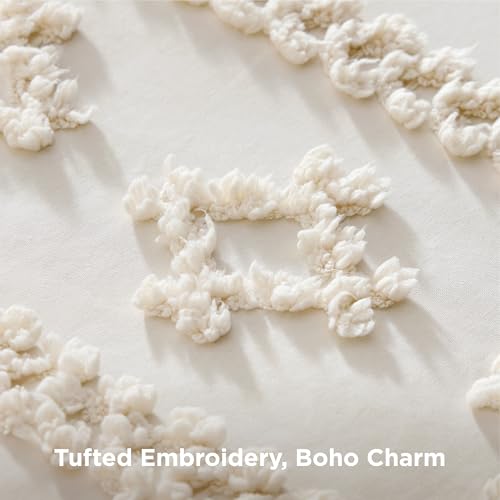 Image of Bedsure Tufted Boho Comforter Set Queen Size - Ivory Boho Bed Set, GentleSoft 3 Pieces Farmhouse-Style Embroidery Bedding, Gifts for Woman, Soft Jacquard Kids' Queen Comforter for All Seasons