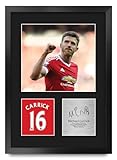 HWC Trading Michael Carrick Gifts Printed Signed Autograph Picture for Soccer Fans and Supporters - 16" x 12" Portrait Framed