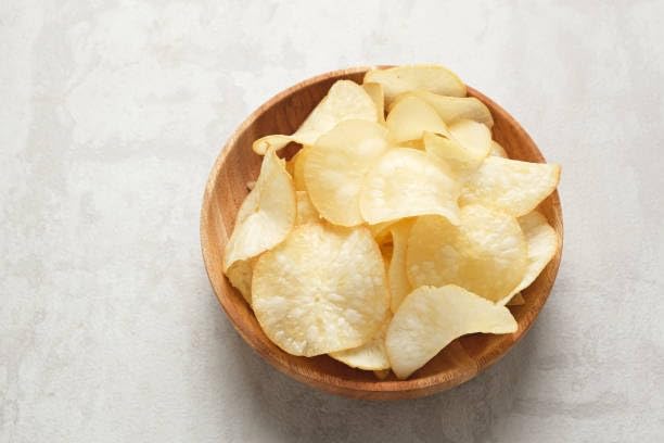 Worth2Deal Kerala Homemade Non-Spicy Tapioca Chips | Authentic Kappa Chips | Organic Kerala Snacks | Crispy Tea-Time Snack | Export Quality | 500g Pack 1
