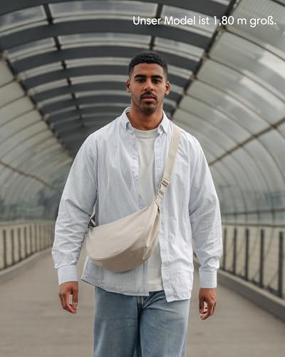 LARKSON-Crossbody-Bag-Damen-Herren-Beige-Solveig-Medium-Umhaengetasche-im-Halbmond-Style-Halbrunde-Schultertasche-Moon-Bag-Design-Wasserabweisend - Sparfuchs24.io - Preisvergleich & Top Angebote Online