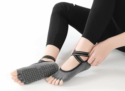 Regoma 4 Pairs Yoga Socks For Women, Women's Yoga Half Toe Grip Socks Non Slip Toeless Straps Socks For Fitness Ballet Pilates Dance Workout Studio Barefoot Size 5.5 - 9 (Grey) #TOP4