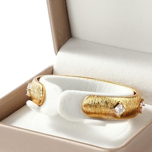 Gorgeous Leather Bracelet Display Box Gift Box with Velvet Interior - Bracelet & Bangle Storage (Champagne Gold)