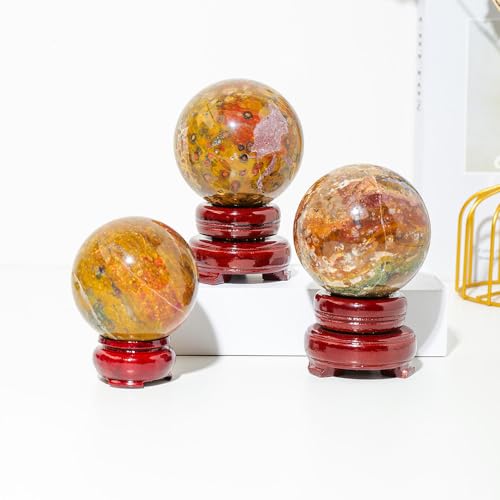 Boule décorative en cristal naturel pour dynamiser un salon terne - 7