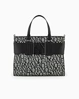 Upper material: cotton Inner material: synthetic Closure: zip