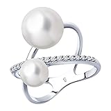 Mühevolle Handarbeit - In unserer eigenen Produktionsstätte in Russland kreieren wir seit 1993 Schmuck und sind heute eine der Größten in Europa in Bezug auf die Produktionsmenge von Juwelierwaren.