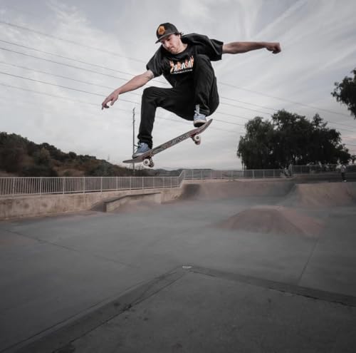 Image of Roller Derby Deluxe Series Complete Skateboard for Beginners, Kids, Teens and Adults