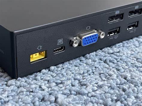 Amazon.com: Lenovo Thinkpad Universal Dock DK1633 Docking Station