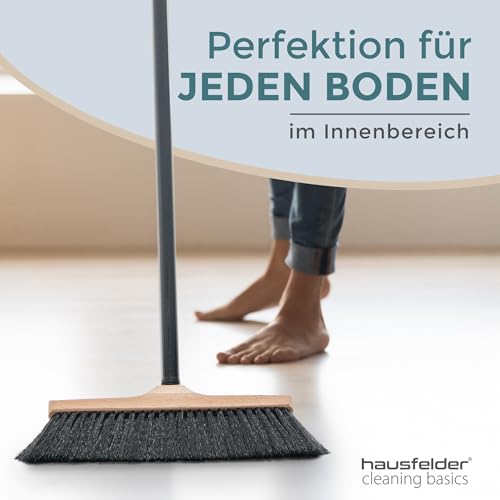 Hausfelder Besen mit Stiel, Zimmerbesen 30 cm breit, Kehrbesen mit weichen Borsten für innen, Stubenbesen und Haushaltsbesen Indoor (30cm Besen)