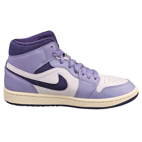 Image of Nike Women's Air Jordan 1 Mid SE Sneaker