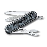 VICTORINOX(ビクトリノックス) クラシック SD ネイビーカモフラージュ スモール スイス・アーミーナイフ 多機能 ナイフ アウトドア キャンプ はさみ マイナスドライバー付き つめやすり搭載 7機能を搭載したスイス製マルチツール 小型 コンパクト 軽量 【国内正規品】 0.6223.942