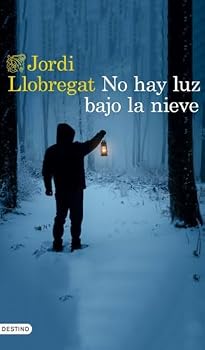 Paperback No hay luz bajo la nieve [Spanish] Book