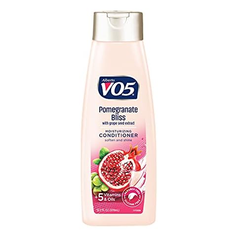 VO5 Moisturizing Conditioner - Pomegranate Bliss Cover