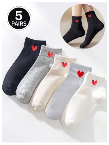 Image of WDIRARA Women's 5 Pack Set Love Heart Graphic Print Low Cut Socks Casual Ankle Crew Socks Multicolor 40-43