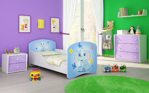 Cama infantil Clamaro Traumland, con protector anticaída (34 estampados y elección de nombre), 70 x 140 o 80 x 160, incluye colchón, somier, estructura (cajones con ruedas), sin cantos ni bordes afilados gracias a sus protectores, laterales regulables 26 Blauer Elefant Talla:70x140 cm (ohne Bettkasten)