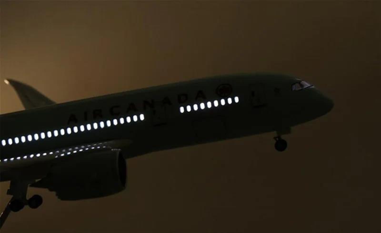Modelo Diésel A Escala 1/130 para Avión De Resina Boeing B787 De Air Canada con Pantalla De Colección Estática De Luces(No Light)