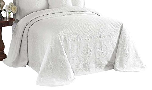 King Charles Modern Farmhouse Floral Matelasse Bedspread, 100% Cotton Breathable Bedding, Full/Queen, White
