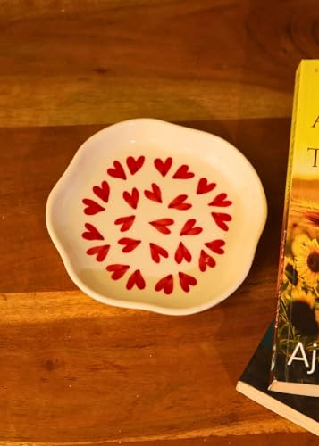 Image of WEAVING HOMES All Hearts - Handmade Dessert Plate, Size: 11 cm Microwave & Dishwahsher Safe (Set of 1)