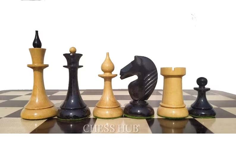 Pièces d'échecs russes soviétiques pour sublimer votre salon de joueur
