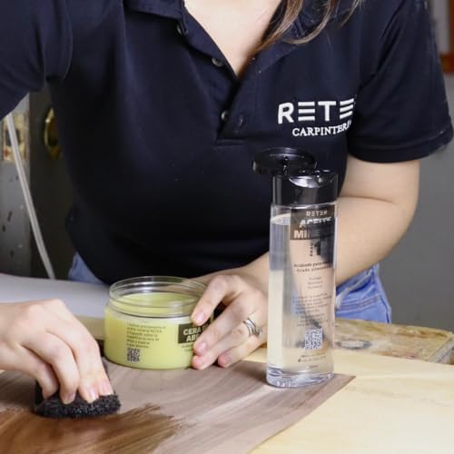 Limpia Madera, Imagen adicional