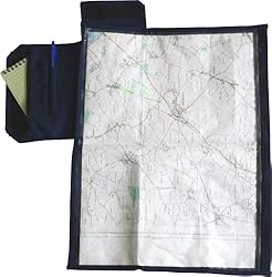 Cao Camping, supporte de mapa: 2 bolsillos con cremallera: 480 x 370 mm + 210 x 130 mm 2 ranuras para bolígrafo. 2 bolsas de malla externas. Mosquetón de torre. Autocierre para cerrar el titular de la tarjeta en posición plegada.