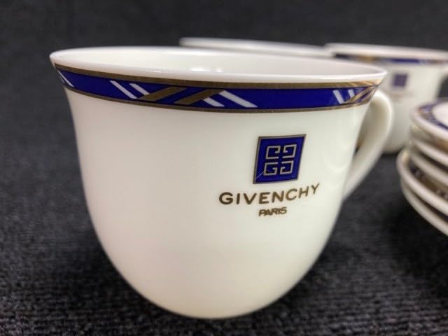 GIVENCHY 八角　カップ&ソーサー6客　プレート5皿(箱付) GIVENCHY 八角 カップ&ソーサー6客 プレート5皿(箱付)