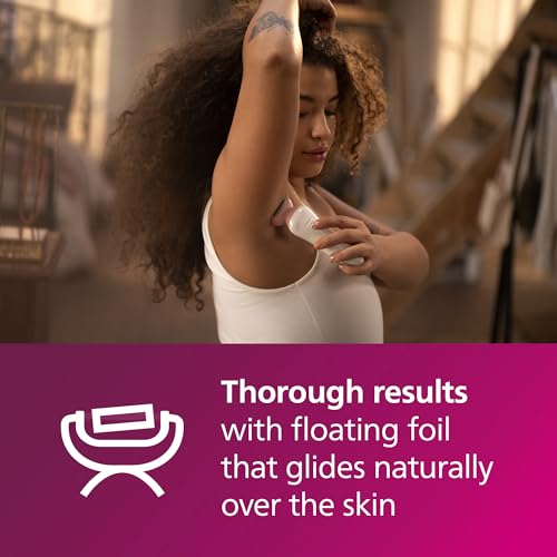 Philips Lady Shaver Series 6000 BRL146/00 Cordless with Wet and Dry use, White - Image 4