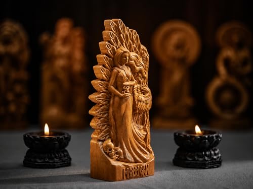 Estatua Morrigan tallada en madera para altar y escritorio miniatura 5