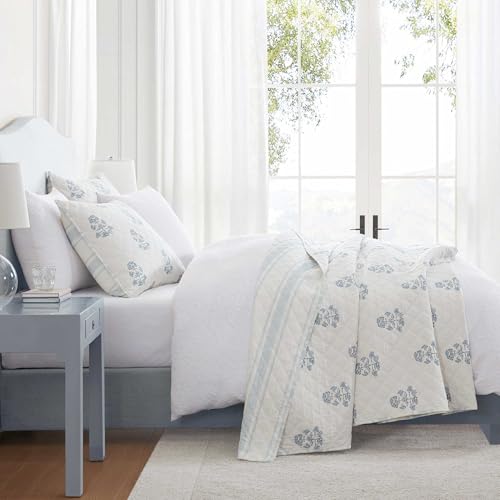 Image of Martha Stewart - Queen Quilt Set, 100% Cotton Reversible Bedding Set, Incredibly Soft Feel for Year Round Comfort, 3 Piece Bed Set with Matching Pillowcases (Flower Block Print Blue)
