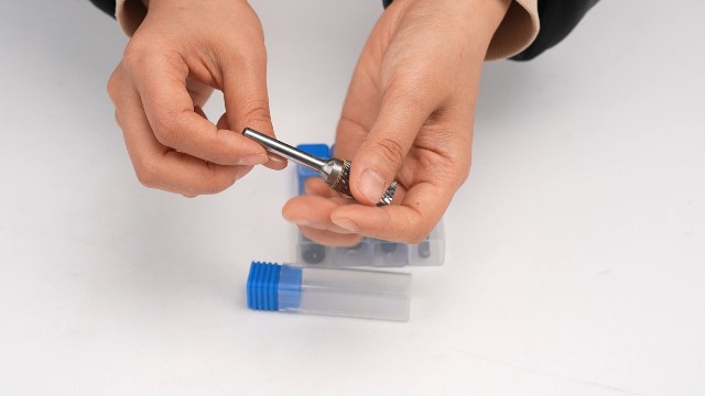 Juego de Fresas de Carburo de Avance Doble con Vástago 6mm miniatura 7