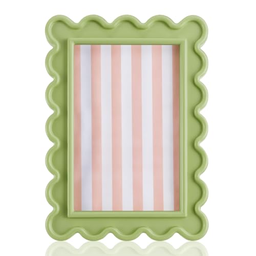 AceOrbit 4x6 Inches Light Green Flower Wavy Scalloped Picture Frame Cute Wavy Edge Wooden Real Glass Photo Frame for Desktop Display Home Decor Family Friends Wedding Graduation Gifts