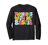 Photo Gallery twinning with my bestie bff spirit week twin day groovy top maglia a manica Photo Gallery twinning with my bestie bff spirit week twin day groovy top maglia a manica