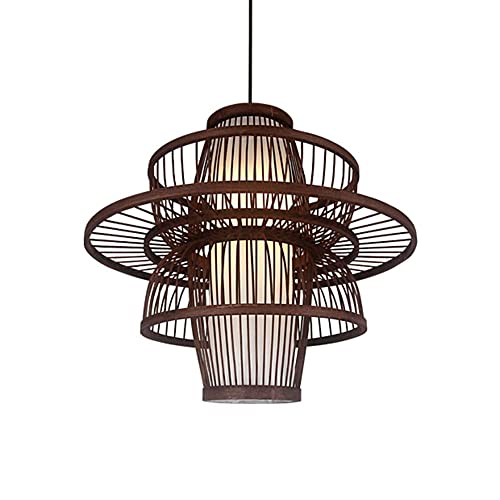 Cage en bambou suspendue pour illuminer une cuisine sombre avec style