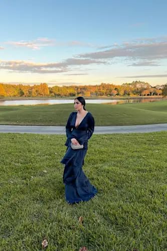 Clothfun Women's Long Sleeve Velvet Bridesmaid Dresses 2025 Tiered V Neck Corset Formal Dress CY2844