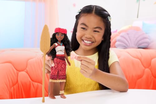 Mattel Disney Singing Moana 2 Doll, Sings We're Back in English | Posable Fashion Doll in Removable Outfit with 5 Accessories, Including Oar & Conch Shell, Inspired by Moana 2 - image 2