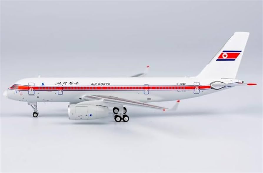 NG model 1/400 Air koryo 高麗航空　Tu-204 Amazon.com: NG Models AIR KORYO Tu-204-300 P-632 Old Coating