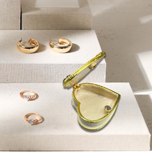 Boîte à bijoux émaillée pour protéger vos colliers de la poussière