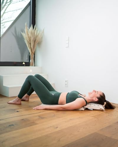 NEOLYMP Akupressurmatte mit Kissen und Eingewöhnungstuch, gefüllt mit Kokosfasern und Buchweizen - Massagematte mit 7.452 Druckpunkten - Videoanleitungen mit Akupunktur Matte Übungen (beige)