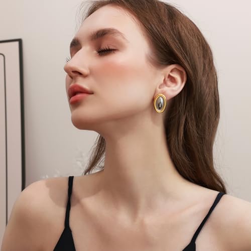 Chunky Gold and Silver Stud Earrings, Textured Thick Geometric Two Tone Studs for Women, Vintage Mixed Metal Fashion Earrings, Hypoallergenic Contrast Color Jewelry2