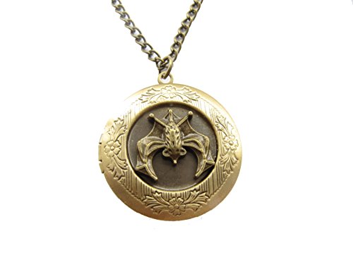 Beautiful Bat,Locket,Antique Locket,Bronze Locket,Bat Locket,Halloween,Steampunk Locket