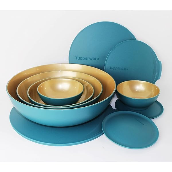 Il set contiene 6 articoli. Tupperware Allegra Oro petrolio 3,5 L --Tupperware Allegra Petrol Gold 1,5 L --Tupperware Allegra Petrol Gold 740 ml -2 X Tupperware Allegra Petrol Gold 275 ML -Tupperware Aloha 450 ml