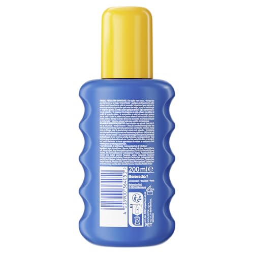 Nivea Sun Protect & Hydrate Zonnespray SPF 15 – 200 ml - View 1