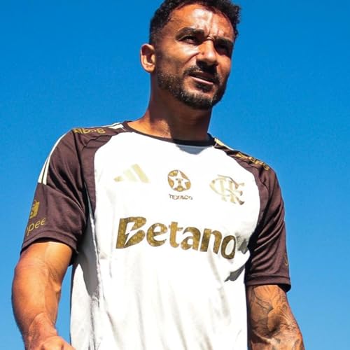 Ap&oacute;s fala de Filipe Lu&iacute;s, Danilo publica v&iacute;deo sobre racismo: &ldquo;pessoas brancas precisam escutar&rdquo;