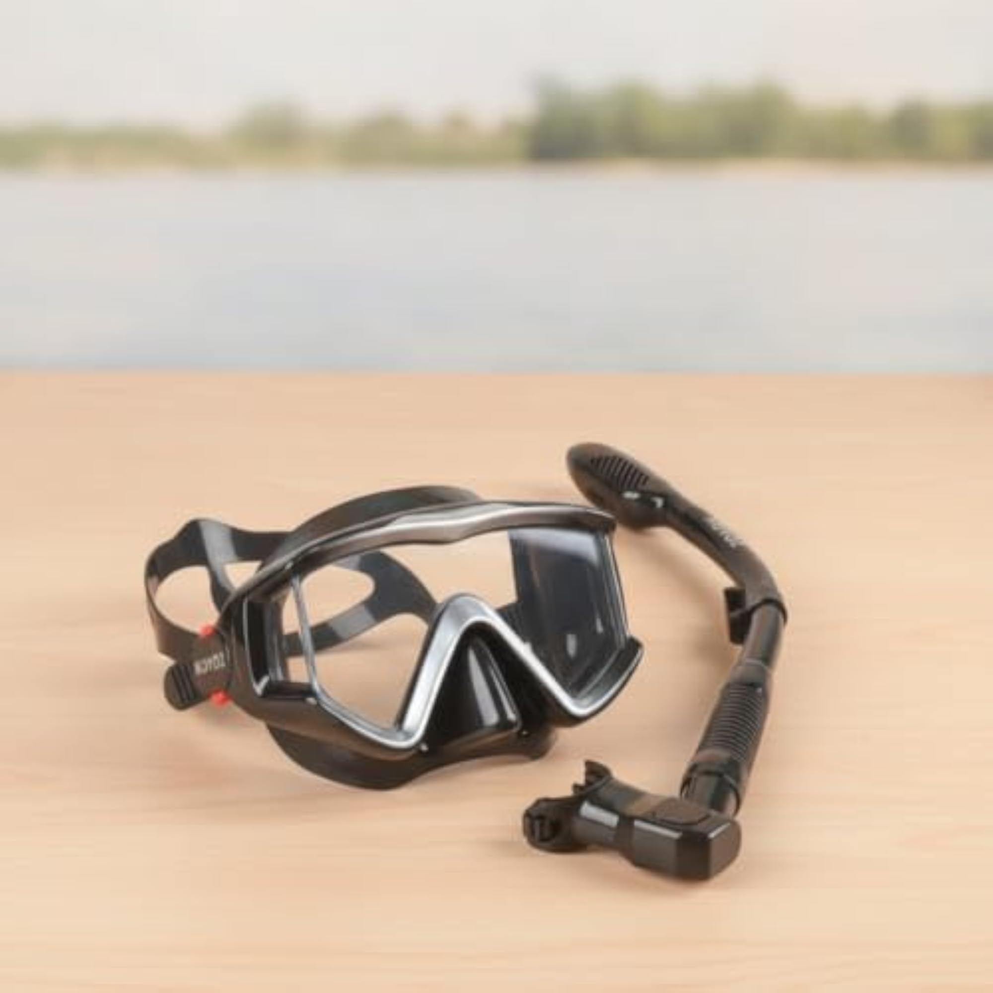 Wide-View Snorkeling Set Adjustable Diving Mask with Snorkel