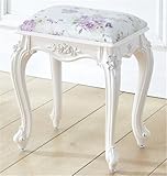 Coussin doux et confortable : le siège rembourré de cette chaise de coiffeuse offre un confort durable, vous permettant de vous asseoir sans effort tout en vous maquillant, en vous habillant ou en utilisant la salle de bain. Son design élégant en fait un complément parfait à votre mobilier de chambre à coucher, améliorant à la fois fonctionnalité et esthétique. Découvrez le mélange de confort et d'élégance à chaque utilisation.