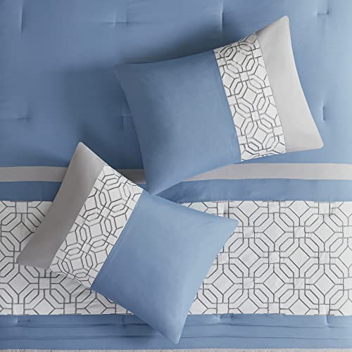 510 DESIGN Cozy Comforter Set - Geometric Honeycomb Design, All Season Down Alternative Casual Bedding with Matching Shams, Decorative Pillows, Full/Queen (90"x90"), Blue/Grey 5 Piece by 510 DESIGN - Used condition - Image 4