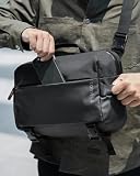 tomtoc Compact Sling Bag, 10-litrowa torba na ramię dla mężczyzn i kobiet, Crossbody wodoodporna, lekka torba na ramię do wypoczynku, podróży, pracy, pasuje do 14-calowego MacBook Pro