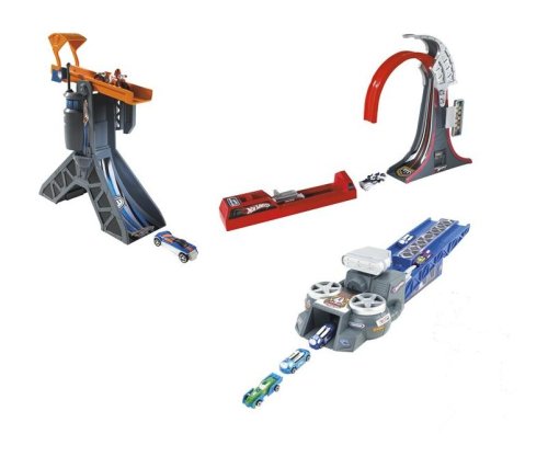 Hot Wheels Micro Madnetics Mega Micro Stunt Pack with Rapid Fire Launcher, Mad Loop, and Teeter Tower